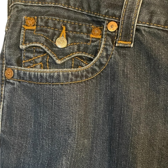 True Religion Men's Straight Leg Flap Pocket Jeans Size 33 - Picture 4 of 6